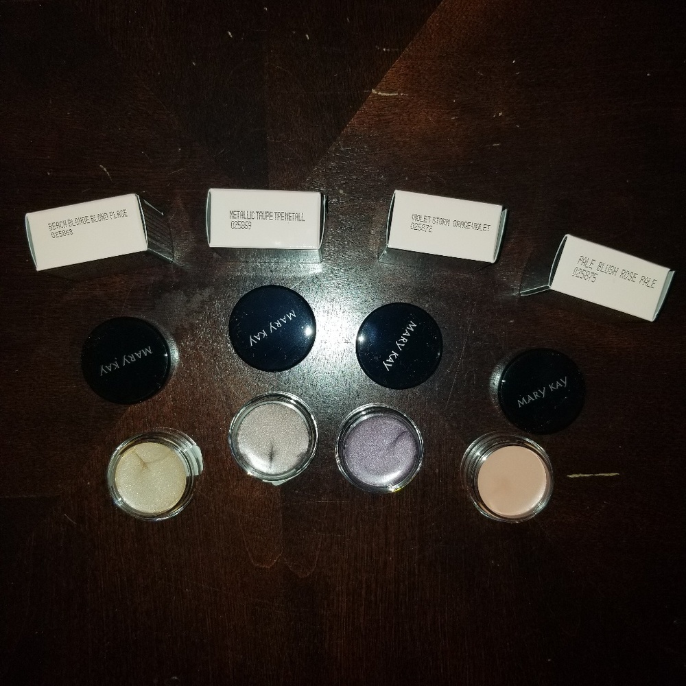 Cream Eye Color